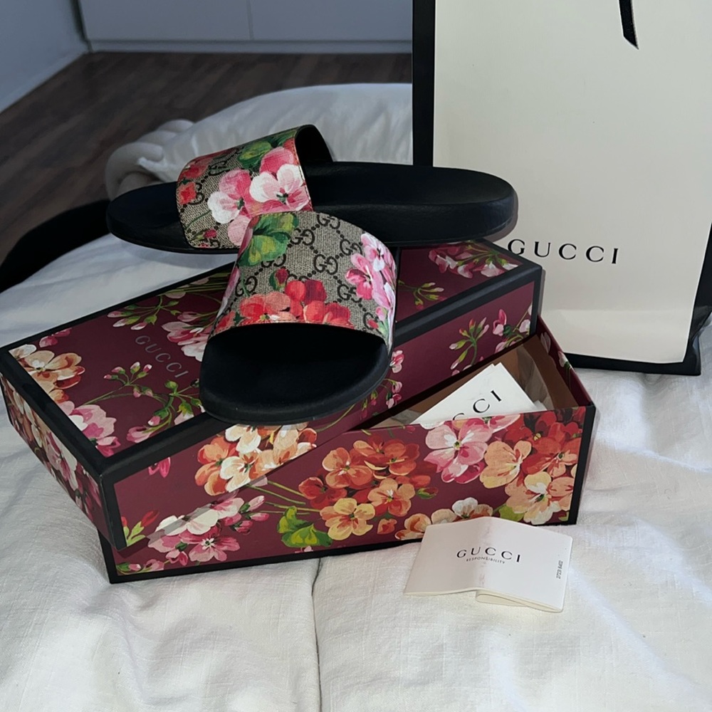 GG Blooms Supreme Floral slide sandal